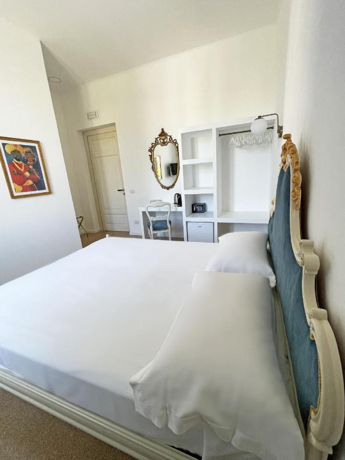 Isola - Smart Aparthotel Messina Kültér fotó